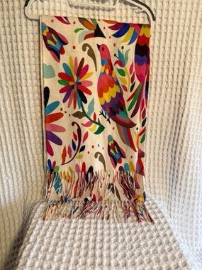 Otomi Shawl floral & fauna